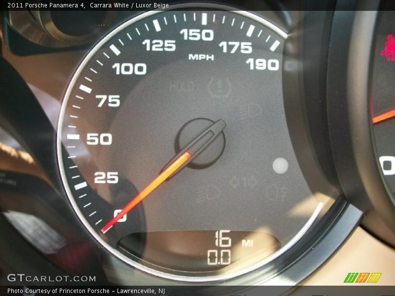 Carrara White / Luxor Beige 2011 Porsche Panamera 4
