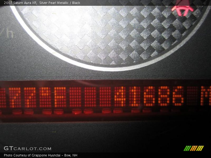 Silver Pearl Metallic / Black 2007 Saturn Aura XR