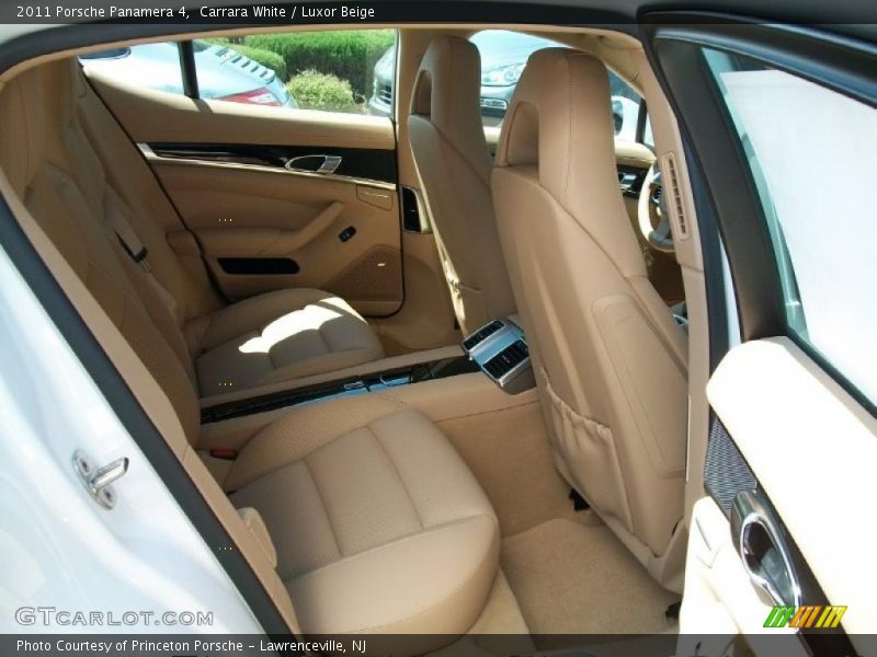 Carrara White / Luxor Beige 2011 Porsche Panamera 4