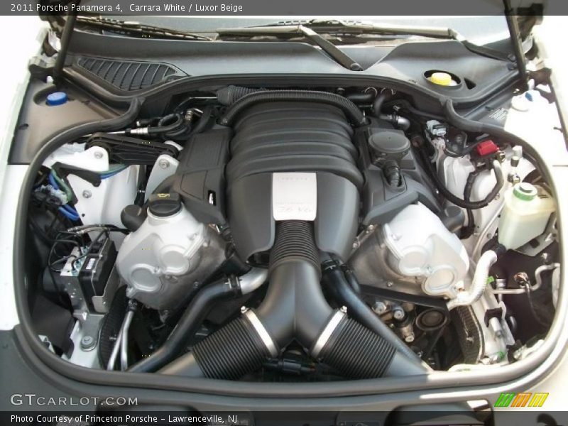 Carrara White / Luxor Beige 2011 Porsche Panamera 4