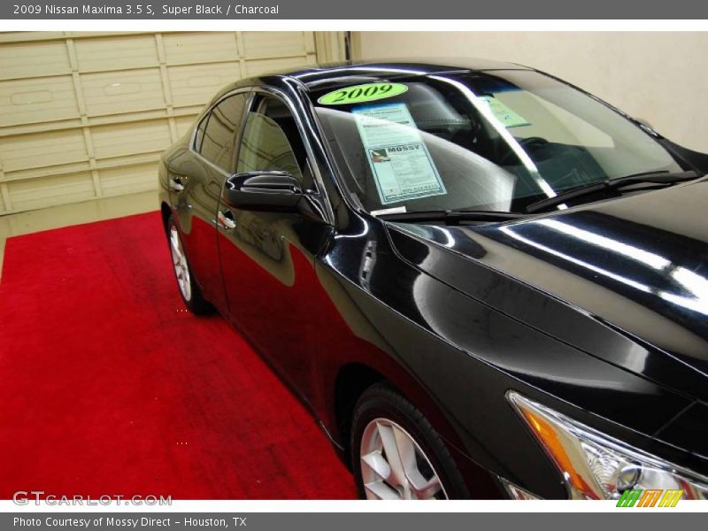 Super Black / Charcoal 2009 Nissan Maxima 3.5 S
