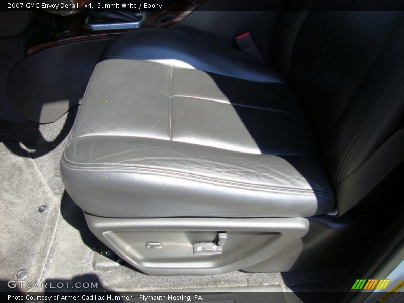Summit White / Ebony 2007 GMC Envoy Denali 4x4