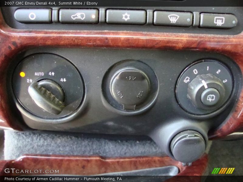 Summit White / Ebony 2007 GMC Envoy Denali 4x4