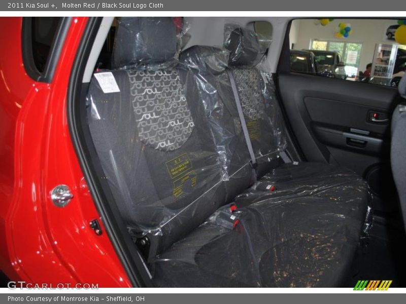 Molten Red / Black Soul Logo Cloth 2011 Kia Soul +