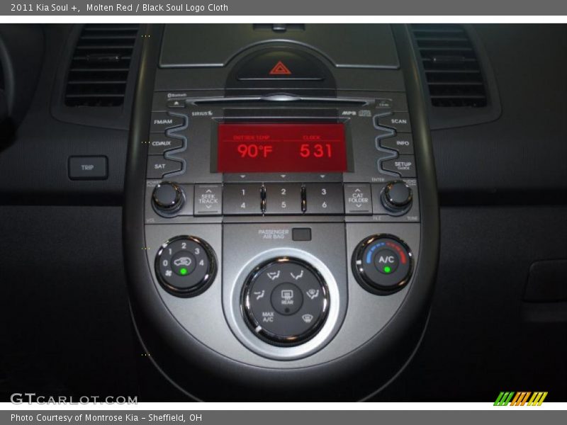 Molten Red / Black Soul Logo Cloth 2011 Kia Soul +