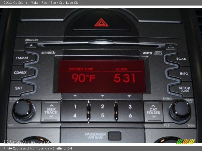 Molten Red / Black Soul Logo Cloth 2011 Kia Soul +