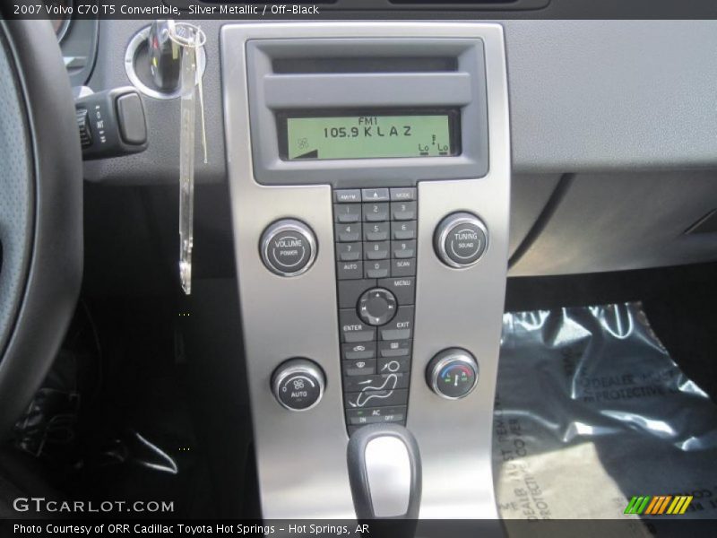 Silver Metallic / Off-Black 2007 Volvo C70 T5 Convertible