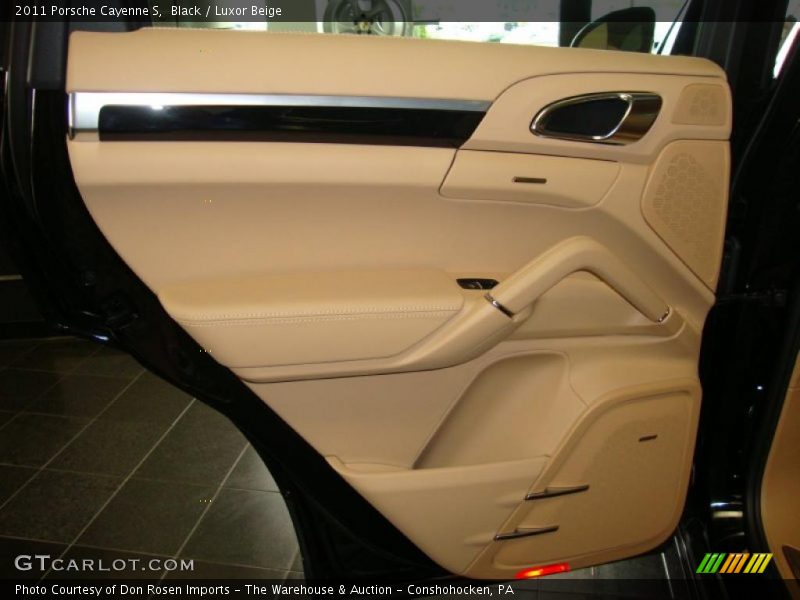 Black / Luxor Beige 2011 Porsche Cayenne S