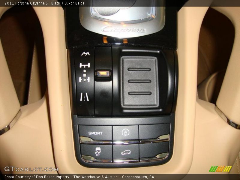 Black / Luxor Beige 2011 Porsche Cayenne S