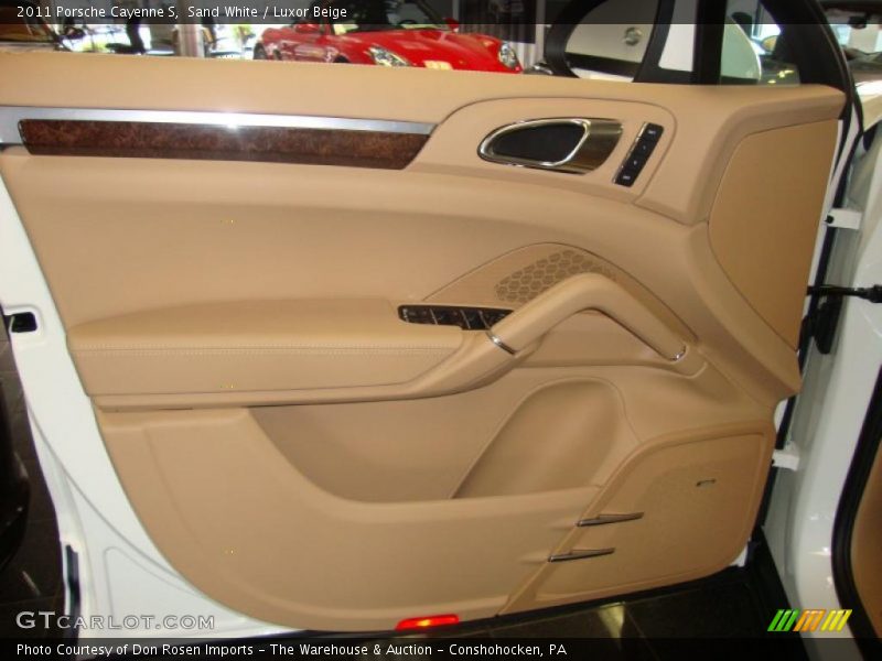 Sand White / Luxor Beige 2011 Porsche Cayenne S