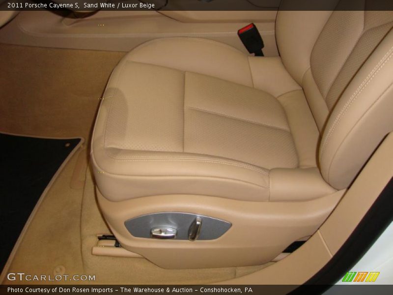 Sand White / Luxor Beige 2011 Porsche Cayenne S