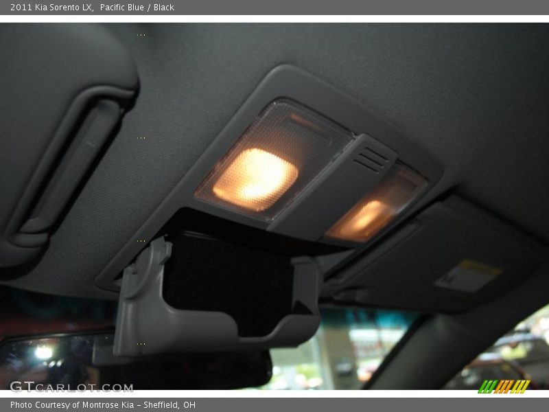 Pacific Blue / Black 2011 Kia Sorento LX