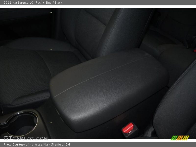 Pacific Blue / Black 2011 Kia Sorento LX