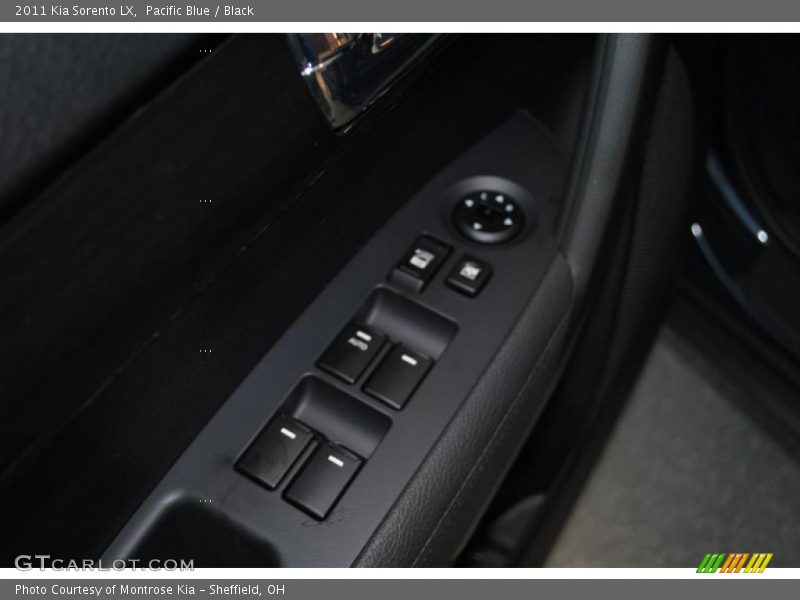 Pacific Blue / Black 2011 Kia Sorento LX
