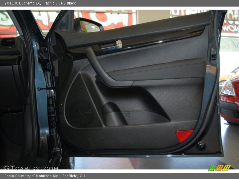 Pacific Blue / Black 2011 Kia Sorento LX