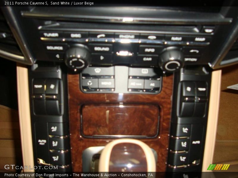 Sand White / Luxor Beige 2011 Porsche Cayenne S