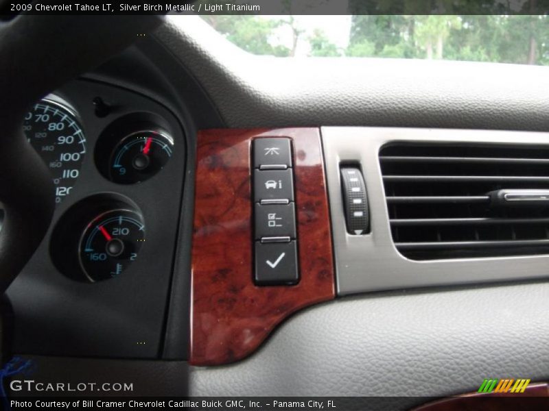 Silver Birch Metallic / Light Titanium 2009 Chevrolet Tahoe LT