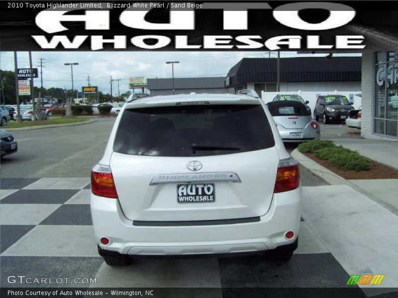 Blizzard White Pearl / Sand Beige 2010 Toyota Highlander Limited