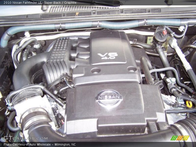 Super Black / Graphite 2010 Nissan Pathfinder LE