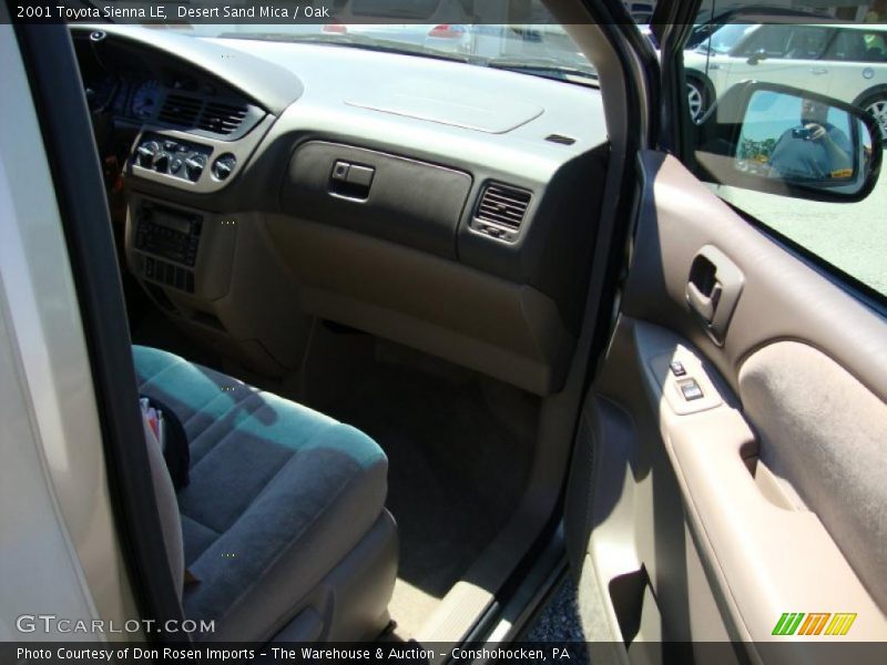 Desert Sand Mica / Oak 2001 Toyota Sienna LE