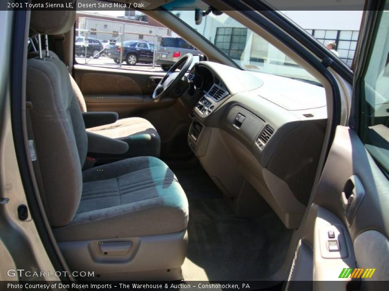 Desert Sand Mica / Oak 2001 Toyota Sienna LE