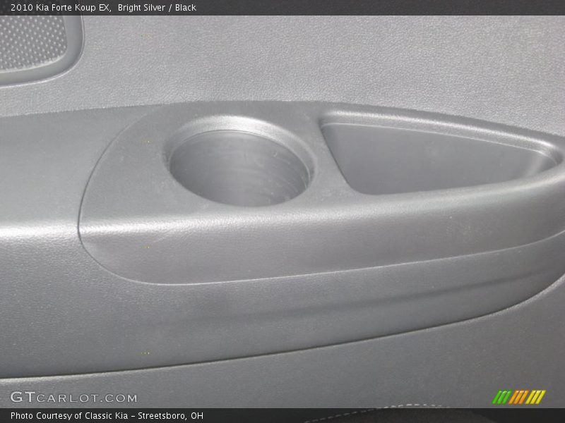 Bright Silver / Black 2010 Kia Forte Koup EX