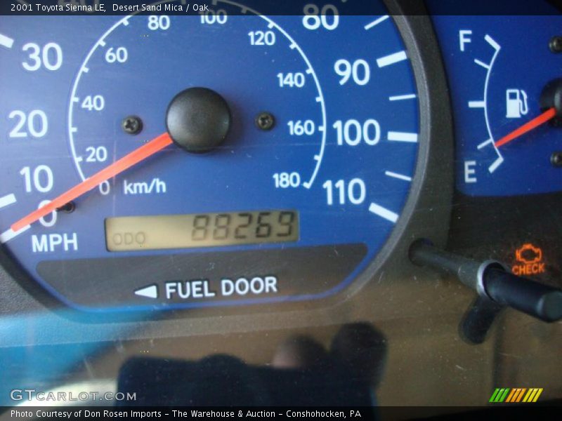 Desert Sand Mica / Oak 2001 Toyota Sienna LE