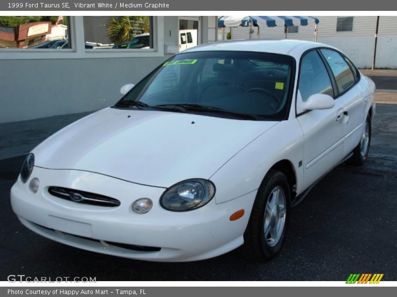Vibrant White / Medium Graphite 1999 Ford Taurus SE