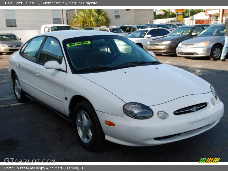 Vibrant White / Medium Graphite 1999 Ford Taurus SE