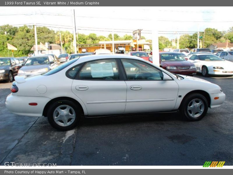 Vibrant White / Medium Graphite 1999 Ford Taurus SE