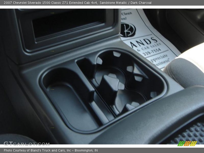 Sandstone Metallic / Dark Charcoal 2007 Chevrolet Silverado 1500 Classic Z71 Extended Cab 4x4