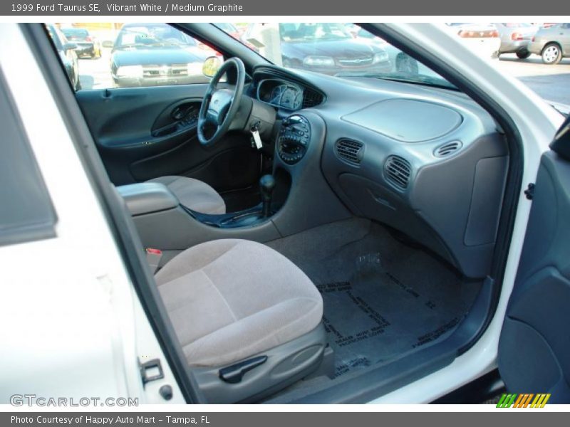 Vibrant White / Medium Graphite 1999 Ford Taurus SE