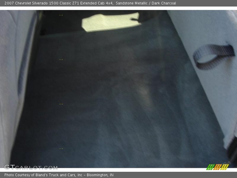 Sandstone Metallic / Dark Charcoal 2007 Chevrolet Silverado 1500 Classic Z71 Extended Cab 4x4