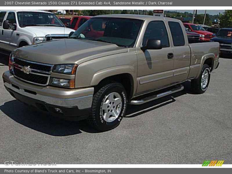 Sandstone Metallic / Dark Charcoal 2007 Chevrolet Silverado 1500 Classic Z71 Extended Cab 4x4