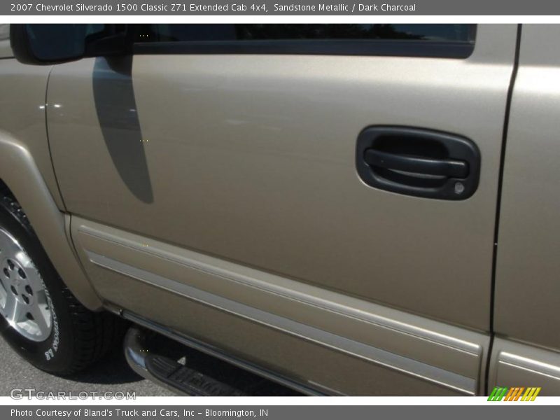 Sandstone Metallic / Dark Charcoal 2007 Chevrolet Silverado 1500 Classic Z71 Extended Cab 4x4