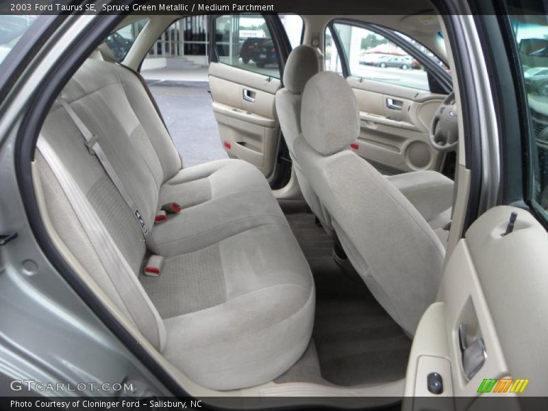 Spruce Green Metallic / Medium Parchment 2003 Ford Taurus SE