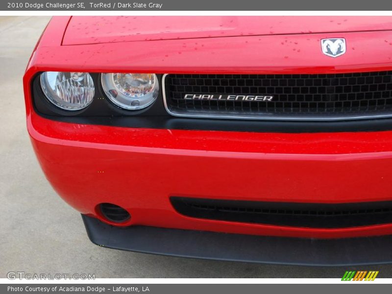 TorRed / Dark Slate Gray 2010 Dodge Challenger SE