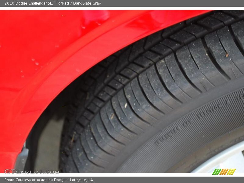 TorRed / Dark Slate Gray 2010 Dodge Challenger SE