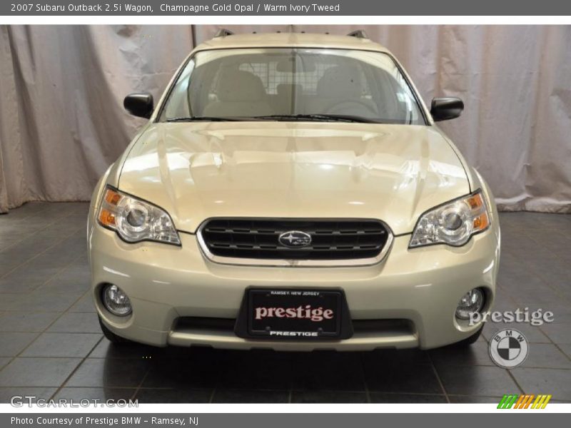 Champagne Gold Opal / Warm Ivory Tweed 2007 Subaru Outback 2.5i Wagon