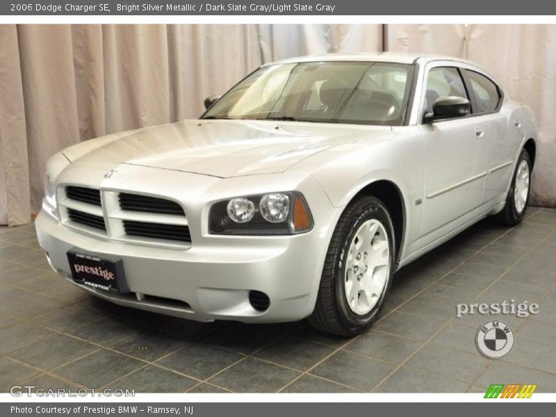Bright Silver Metallic / Dark Slate Gray/Light Slate Gray 2006 Dodge Charger SE