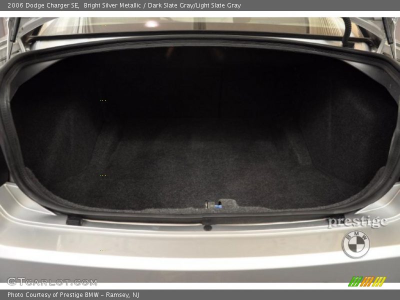 Bright Silver Metallic / Dark Slate Gray/Light Slate Gray 2006 Dodge Charger SE