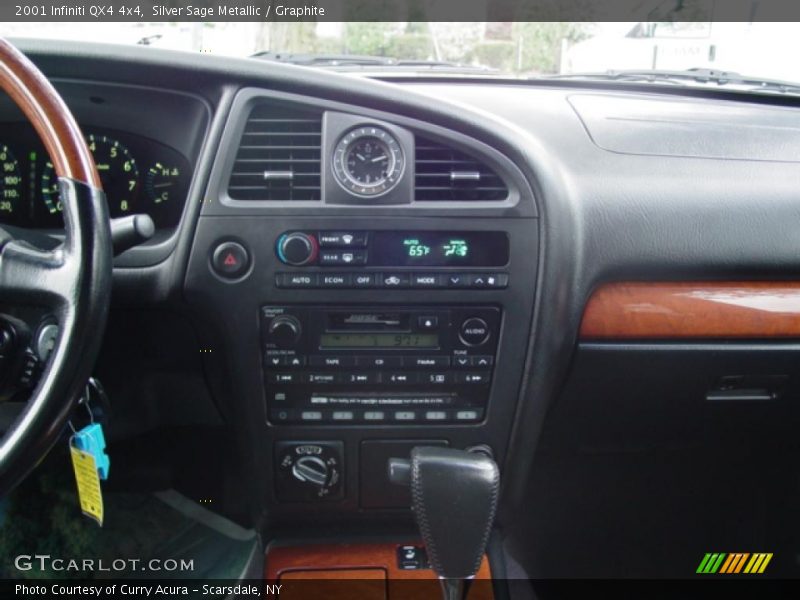 Silver Sage Metallic / Graphite 2001 Infiniti QX4 4x4