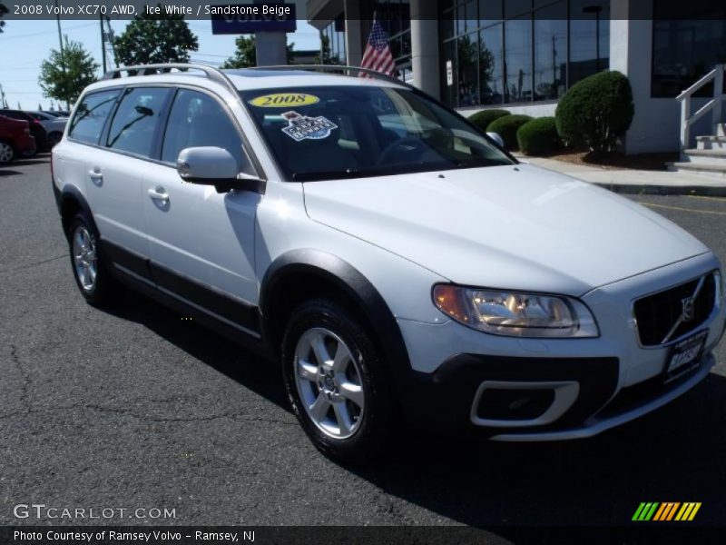 Ice White / Sandstone Beige 2008 Volvo XC70 AWD