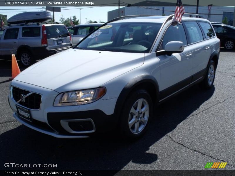 Ice White / Sandstone Beige 2008 Volvo XC70 AWD