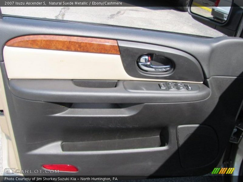 Natural Suede Metallic / Ebony/Cashmere 2007 Isuzu Ascender S