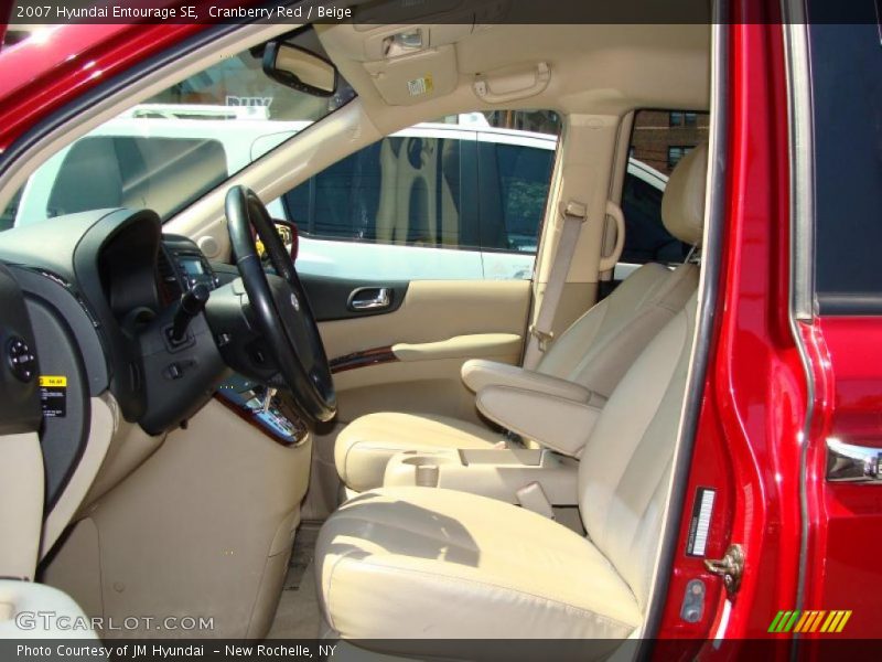 Cranberry Red / Beige 2007 Hyundai Entourage SE