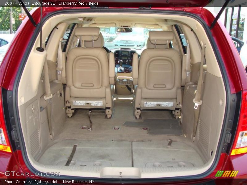 Cranberry Red / Beige 2007 Hyundai Entourage SE