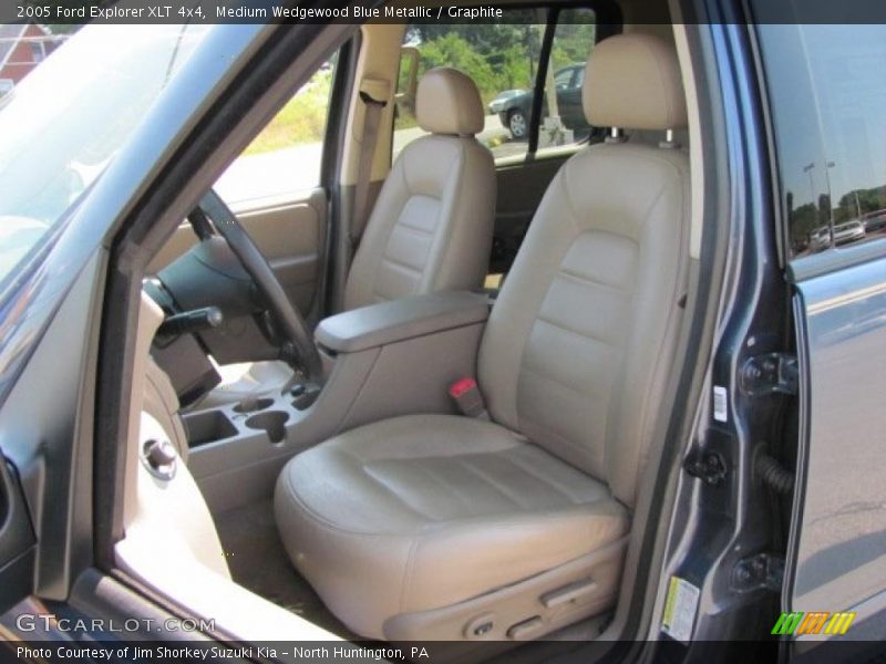 Medium Wedgewood Blue Metallic / Graphite 2005 Ford Explorer XLT 4x4