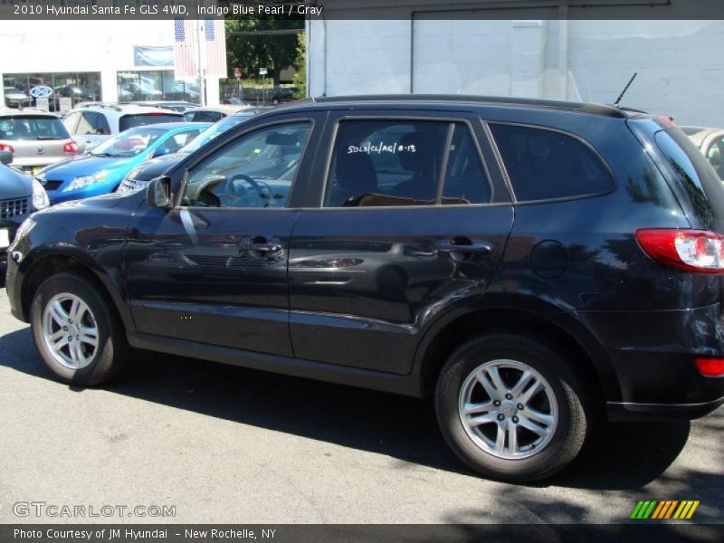 Indigo Blue Pearl / Gray 2010 Hyundai Santa Fe GLS 4WD