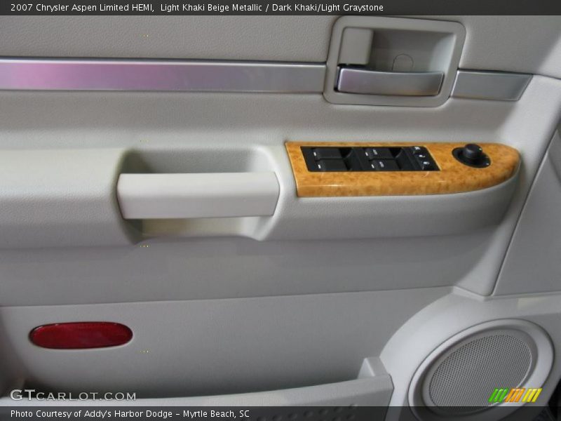 Light Khaki Beige Metallic / Dark Khaki/Light Graystone 2007 Chrysler Aspen Limited HEMI